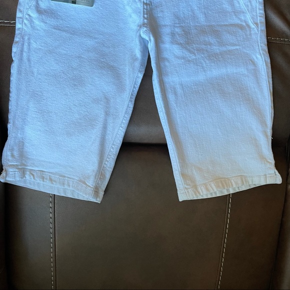 CYSM Colombian push up short. - Picture 4 of 6